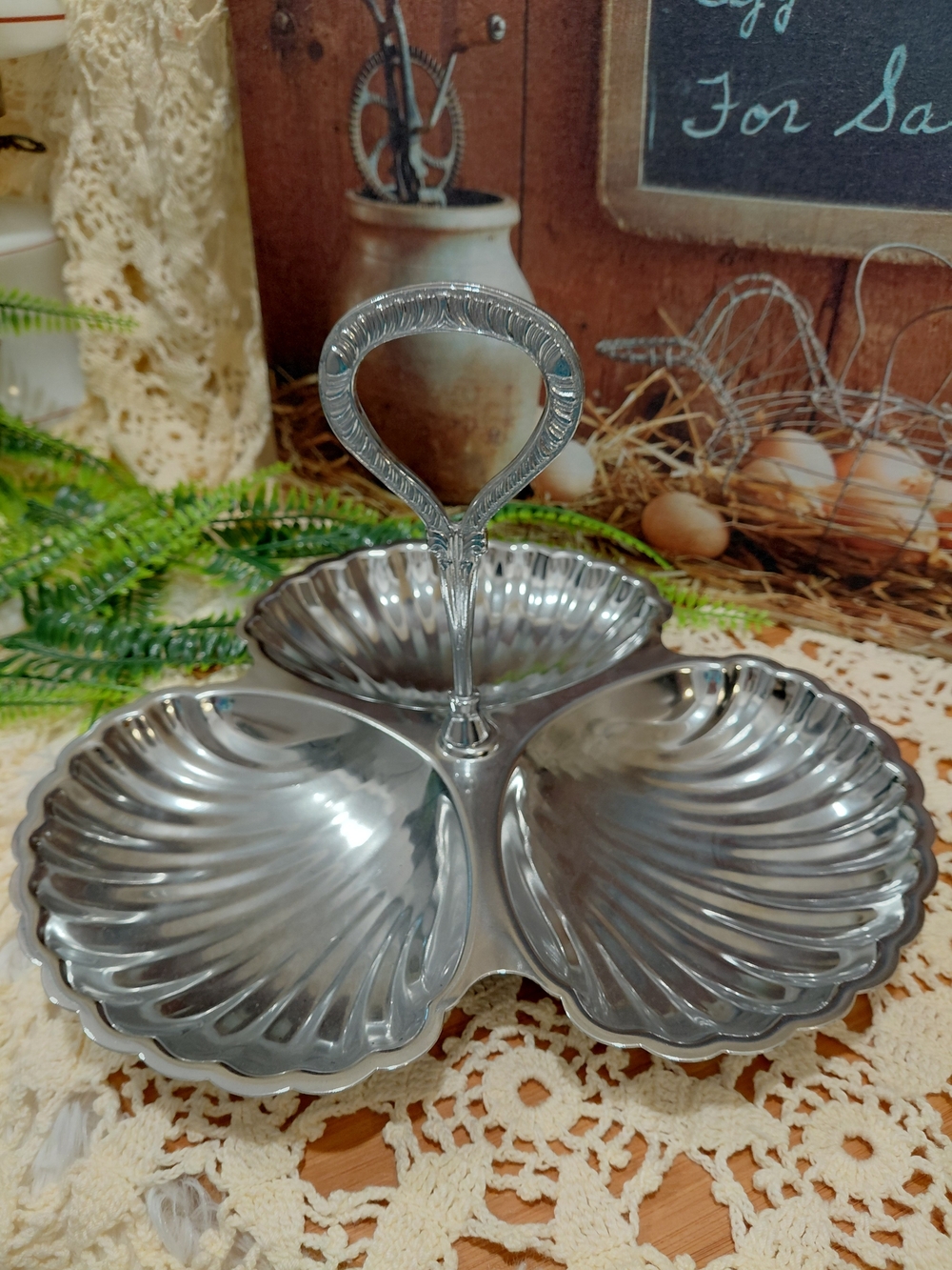 Silver-Tone 3-Section Shell Server with Handle